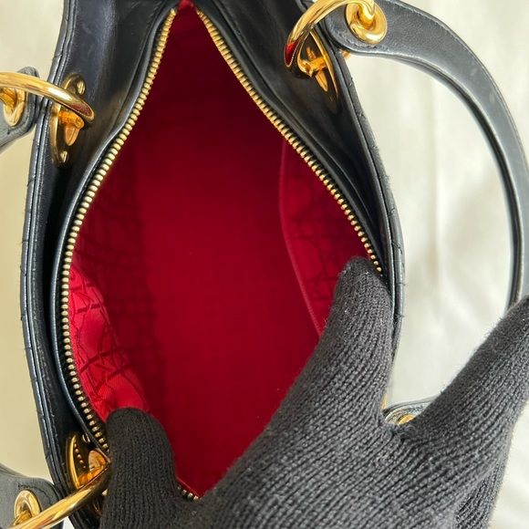 ❌❌SOLD❌❌Authentic Christian Lady Dior Medium Lambskin Handbag - Picture 10 of 16